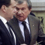 Сечин добивает Медведева, пока тот слаб и уязвим - Бабр.Ru