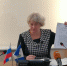 Елена Голенецкая с копией ответа на запрос Юлии Ивановой. Фото — IRK.ru - Irk.Ru