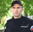 Иркутянин Николай Шумаков служит в отряде особого назначения по борьбе с незаконным оборотом наркотиков. Кстати, армлифтинг — не единственное спортивное увлечение этого полицейского.  Еще он подтягивается на перекладине и может сделать это за один подход больше сорока раз - Газета Пятница