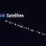 Каждый спутник Starlink имеет размер офисного стола и вес 227 кг, оснащен одной солнечной панелью и антенной для передачи данных на Землю и обратно. - Газета СМ Номер один