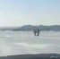 Во Владивостоке авто выехало на лед и не вернулось - Baikal24.Ru