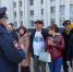 Ретивый полицейский рассказал хабаровским активистам как надо одеваться - Baikal24.Ru