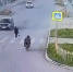 Момент ДТП в Свирске. Скриншот видео пресс-службы ГУ МВД России по Иркутской области - Irk.Ru
