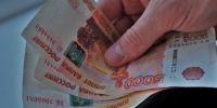 Деньги в руках Ольга Брютова, ИА UssurMedia - IrkutskMedia.Ru
