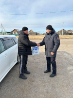 Представители ЛДПР поздравили участковых полиции с профессиональным праздником