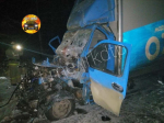 Кабину грузовика смяло в жестком ДТП в Тайшетском районе