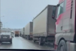 Пострадавшего водителя фуры спасли из покореженной кабины в Иркутской области