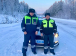 Жительница Усть-Илимска поблагодарила сотрудников ДПС за оказанную помощь на дороге