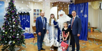 Депутаты Думы Иркутска подарили детям новогодние подарки в рамках акции «Елка желаний» - Дума города Иркутска