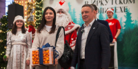 Новогодняя ярмарка: подарки от ректора, крафтовый сыр и авторские украшения - ИРНИТУ