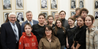 Губернатор Приангарья Игорь Кобзев наградил победителей и призеров первого фестиваля школьных театров - Министерство образования