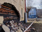 Стена многоквартирного дома обрушилась в Кемеровской области