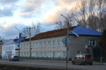 В Тайшете сорвало крышу со здания железнодорожной поликлиники. Фото со страницы Александра Кузина «ВКонтакте»