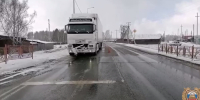 В Братском районе подросток попал под колеса грузовика - Weacom.Ru