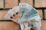 Что будет с зарплатой из-за майских праздников - объясняют эксперты