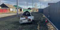 В Иркутском районе несовершеннолетний водитель «Жигулей» врезался в столб и скрылся с места происшествия (Видео) - Weacom.Ru