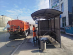 В Иркутске продолжается уборка улиц и ремонт дорог большими картами