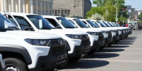 Игорь Кобзев вручил 47 автомобилей "Нива" медучреждениям Иркутской области - Baikal24.Ru