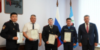 Игорь Кобзев наградил сотрудников полиции и военного за уничтожение дронов в Усольском районе - ИА ИркСиб