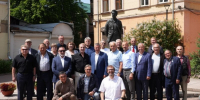 Соратники почтили память первого губернатора Иркутской области Юрия Ножикова - IrkutskMedia.Ru