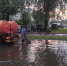 Коммунальщики продолжают откачку воды с улиц Красноярска после ливня - Baikal24.Ru