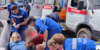 Двое подростков на мотоцикле оказались под колесами машины в Иркутске - ИА ИркСиб