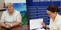 Лариса Егорова подала документы на регистрацию в Облизбирком - ИА ИркСиб