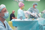 В Иркутске с помощью робота прооперировали подростка весом 115 кг