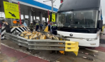 Автобус врезался в пункт оплаты на М-4 "Дон" - десятки пострадавших (ВИДЕО)
