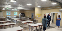 При поддержке «Единой России» в селе Максимовщина Иркутского района ввели в эксплуатацию новый модульный пищеблок школы - Единая Россия