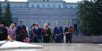 Депутаты думы Иркутска приняли участие в митинге ко Дню окончания второй мировой войны - IrkutskMedia.Ru