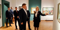 Полпред посетил выставку картин к 160-летию Валентина Серова в Новосибирске - Baikal24.Ru
