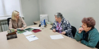 В Иркутске депутаты думы организовали прием жителей и решают проблемы в округах - КП-Иркутск