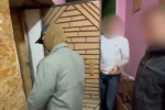 На видео попало задержание иркутского майнера, укравшего электричество на 16 млн