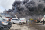 В Иркутске локализовали крупный пожар на Мельниковском рынке