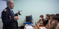 Политеховцы проводят занятия для школьников по проекту «Инженерные авиастроительные классы» - ИРНИТУ