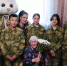 В Иркутской области кадеты Росгвардии поздравили со 103-летием ветерана Великой Отечественной войны - Росгвардия