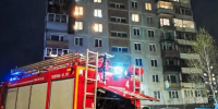 В Новокузнецке на пожаре в многоквартирном доме спасли 13 жильцов - Baikal24.Ru