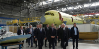 Российские сенаторы ознакомились с производством МС-21 в Иркутске - Правительство Иркутской области