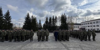 Вице-губернатор Вячеслав Эглит проводил призывников на службу в армию - Baikal24.Ru