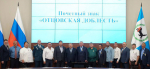 15 многодетных отцов удостоены почетных знаков