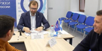 Александр Ведерников провёл в Иркутске приём граждан по личным вопросам - Baikal24.Ru
