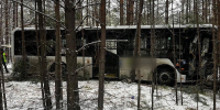 Автобус после ДТП в Усть-Илимске въехал в деревья. Фото Госавтоинспекции региона - Irk.Ru