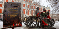 В Иркутске открыли памятник народным артистам России Виталию Венгеру и Наталии Королёвой - Правительство Иркутской области