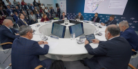 Губернатор Приангарья обсудил региональные авиаперевозки на Транспортной неделе в Москве - ИА ИркСиб