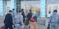 В Иркутске полицейские проверили мигрантов в хостелах и на овощной базе - IrkutskMedia.Ru