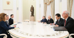 Пауза на мирном треке