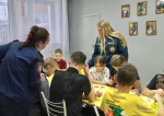 Новогодний мастер-класс провели сотрудники МЧС России и ВДПО