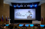 Директору Иркутского областного театра кукол «Аистёнок» вручена медаль Александра Твардовского