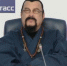 Стивен Сигал прилетел в Новосибирск и рассказал о праздновании Нового года "по-русски" - Baikal24.Ru